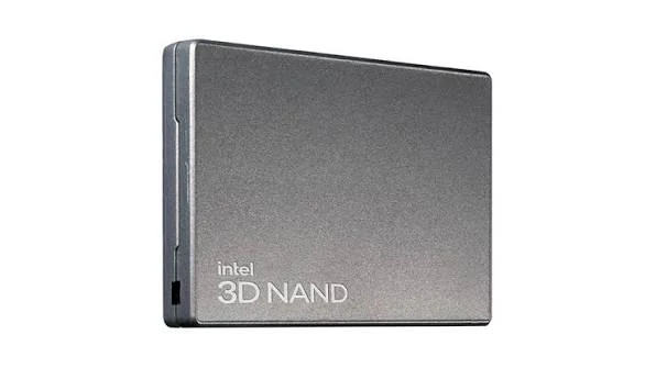Solidigm D7-P5510 Data Center NVMe SSD
